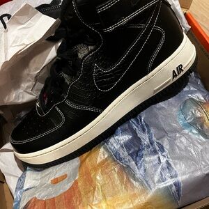 Nike Black and White Athletic Shoes